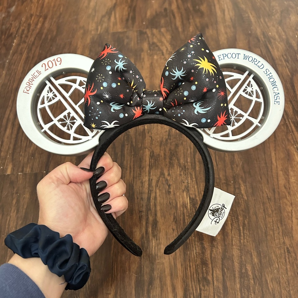 Disney EPCOT Illumination Minnie Ears Headband